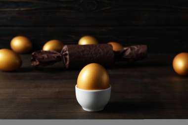 Emeklilik ödülleri, kazançlar ve yatırım finansmanı kavramları, altın yumurtalar