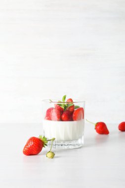 Lezzetli tatlı - Panna Cotta, metin için yer