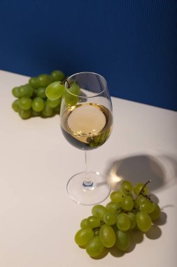 Lezzetli içki, şarap içeceği kavramı