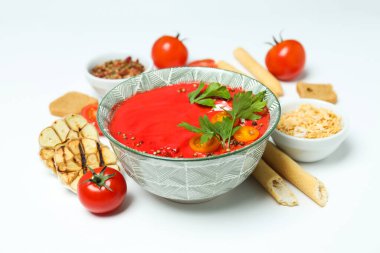 Domatesten yapılmış yemek. Lezzetli domates çorbası.