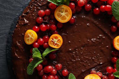 Lezzetli tatlı - Çikolatalı pasta, lezzetli tatlı konsepti