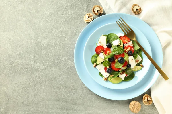 Konzept Des Schmackhaften Essens Salat Mit Erdbeere Platz Für Text — Stockfoto