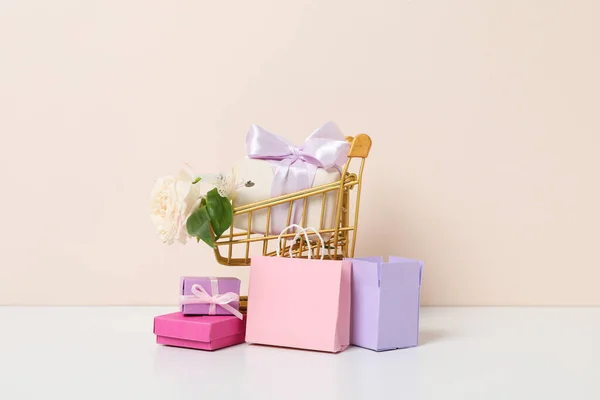 Concept Spring Shopping Season Sale — Stockfoto