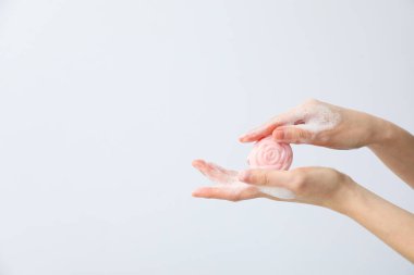 Sabun - spa, güzellik prosedürleri ve cilt bakımı konsepti, metin için alan