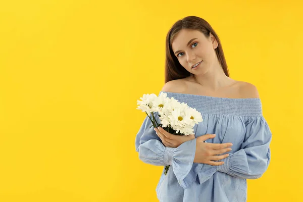 Concept People Young Woman Yellow Background — Stock fotografie