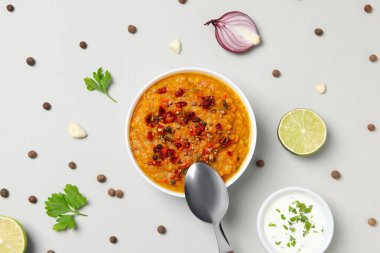 Lezzetli yemek kavramı, tatlı patates püresi, güzel manzara.