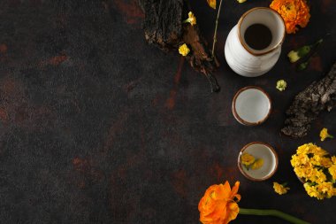 Geleneksel Japon alkollü içeceği - Sake, geleneksel Asya içecekleri konsepti