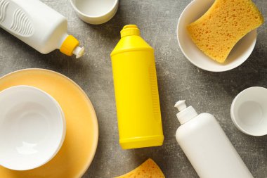 Deterjan, bulaşık ve temizlik için aksesuarlar.