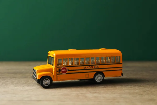 Concept Enseignement Scolaire Avec Autobus Scolaire — Photo