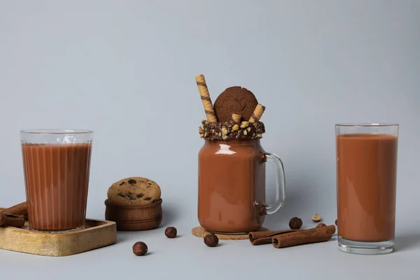 Makanan Penutup Musim Panas Yang Lezat Milkshake Coklat Yang Lezat — Stok Foto