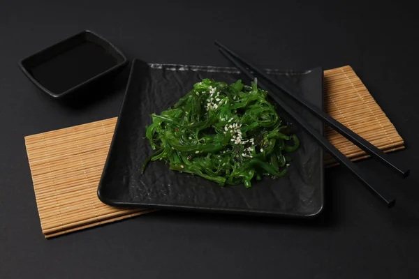 Conceito Cozinha Japonesa Saborosa Salada Chuka — Fotografia de Stock