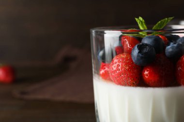 Lezzetli tatlı - Panna Cotta, metin için yer