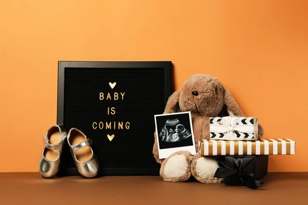 Sammansättning För Att Vänta Ett Baby Koncept Förberedelse För Moderskap — Stockfoto