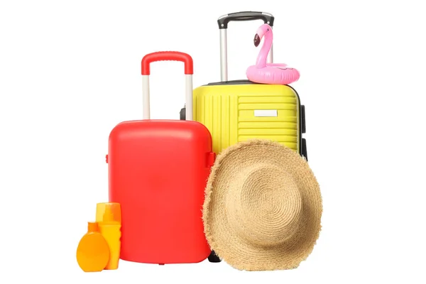 旅行や休暇 スーツケース付きの組成物 白い背景に隔離された — ストック写真