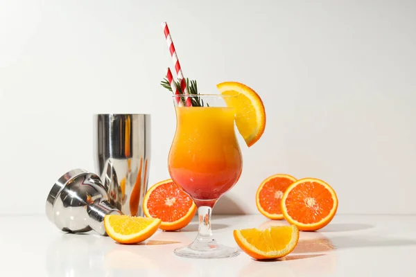 Cóctel Naranja Concepto Delicioso Cóctel Fresco Cítricos Verano — Foto de Stock