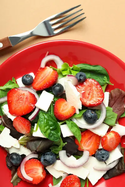 Konzept Von Schmackhaftem Essen Salat Mit Erdbeere Draufsicht — Stockfoto