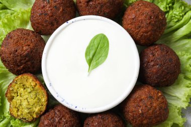 Vejetaryen yemek konsepti - falafel, lezzetli falafel topları