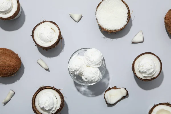 Nyári Desszert Fagylalt Fagylalt Kókuszdióval — Stock Fotó