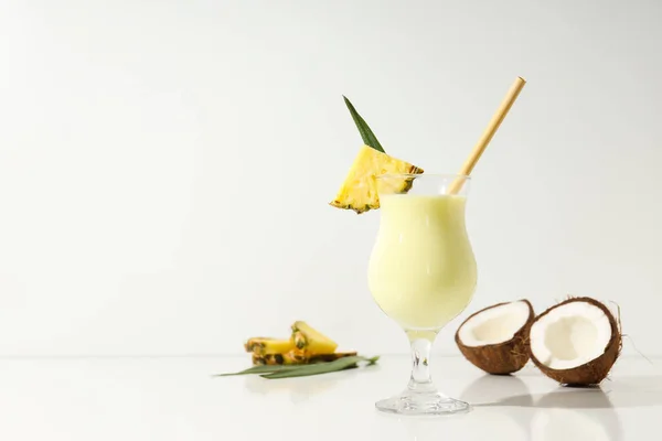Cocktail Fresco Verão Pina Colada Conceito Bebida Fresca Verão — Fotografia de Stock