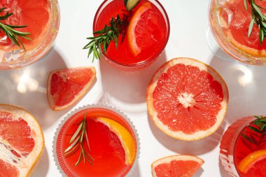 Greyfurt kokteyli, alkol veya alkolsüz parti içeceği.