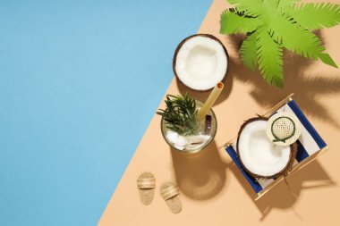 İçkiler, ferahlatıcı yaz içeceği, yaz havası konsepti.