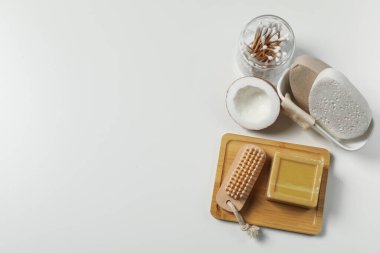 Banyo ve cilt bakım aksesuarları kavramı - sabun