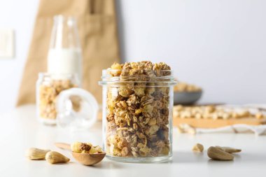 Kahvaltıda pişmemiş yemek fotoğrafı - Müsli.