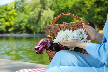 Doğada zaman geçirmek - piknik, piknik için aksesuarlar