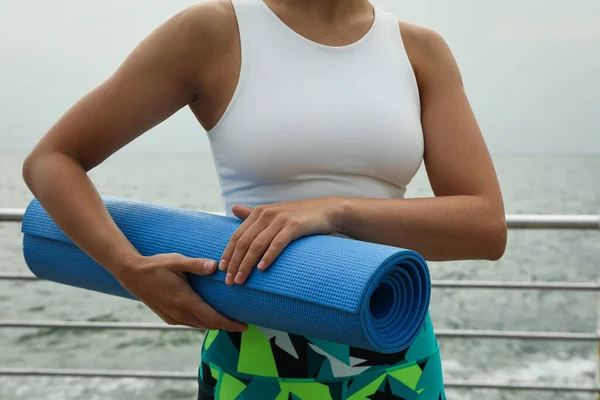 Yoga Aer Liber Femeie Tânără Conceptul Sănătate Îngrijire Corpului — Fotografie, imagine de stoc