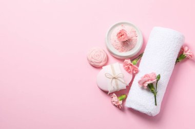 Banyo ve cilt bakım aksesuarları kavramı - sabun