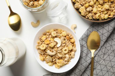 Kahvaltıda pişmemiş yemek fotoğrafı - Müsli.