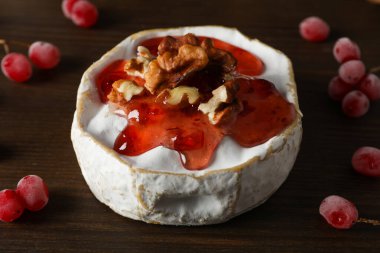 Lezzetli Fransız yemeği kavramı - Camembert peyniri