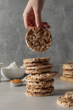 Diyet kavramı ve gevrek ekmekle sağlıklı beslenme