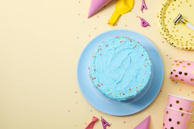 Doğum günün kutlu olsun, doğum günü pastası.