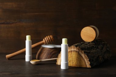 Yüz ve cilt bakım malzemeleri kavramı - Bal kozmetik