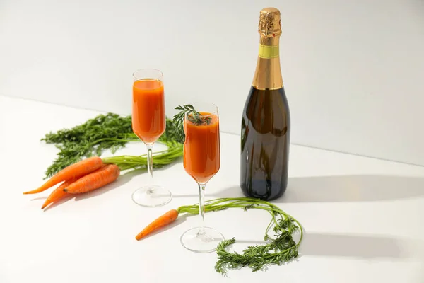 胡萝卜汁健康营养与饮食的概念 — 图库照片