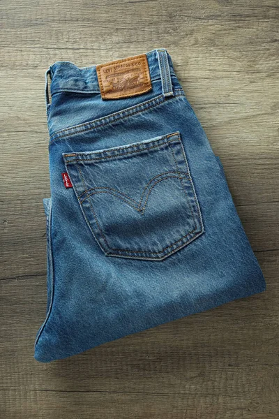 Odessa Ukraine Moderne Levis Jeans Konzept Der Lässigen Modernen Kleidung — Stockfoto