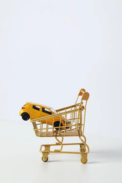 Koncepcja Zakupu Samochodu Zabawką — Zdjęcie stockowe