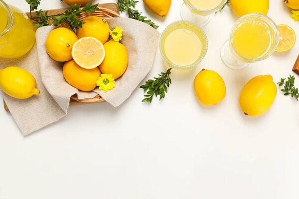 Концепция свежего летнего напитка - коктейль Лимончелло