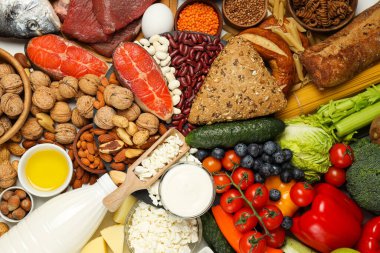 Farklı ürünler, market konsepti, yemek malzemeleri.