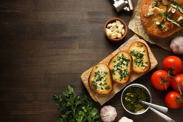 Lezzetli tostlar sarımsak, ev yapımı ürünler aperatif.