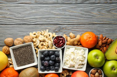 Farklı ürünler, market konsepti, yemek malzemeleri.