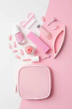 Tırnak sanatı kavramı, pedikür ve manikür aletleri.