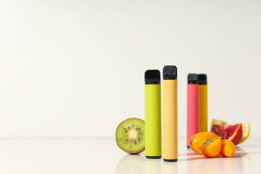 Sigara içme araçları - elektronik sigara, modern sigara konsepti