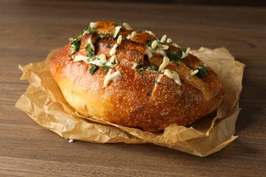 Lezzetli fırın ürünü - sarımsaklı ekmek, ev yapımı ekmek