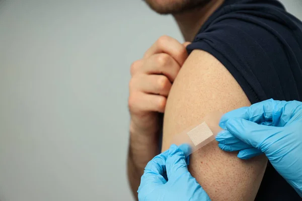Concetto Assistenza Sanitaria Applicazione Vaccino — Foto Stock