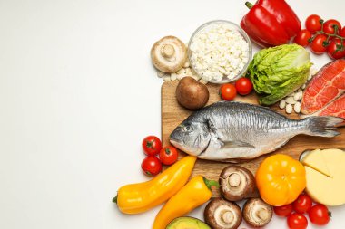 Farklı ürünler, market konsepti, yemek malzemeleri.