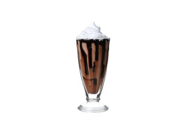 Beyaz arkaplanda izole edilmiş PNG ve çikolatalı milkshake