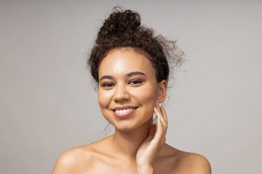 Güzellik konsepti, cilt ve yüz bakımı konsepti.