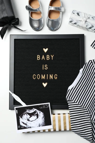 Již Brzy Baby Koncept Listovní Nástěnkou — Stock fotografie